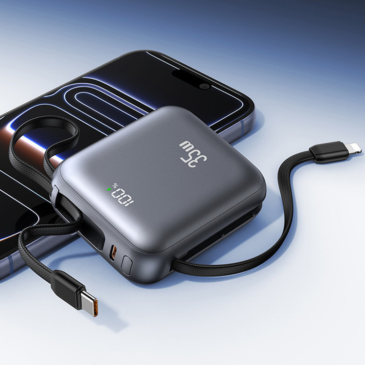 پاوربانک 35 وات یوسمز مدل CD261 ظرفیت 10000 میلیآمپرساعت
