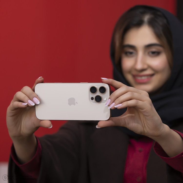 گوشی موبایل اپل مدل iPhone 16 Pro Max ZAA دو سیم کارت ظرفیت 256 گیگابایت و رم 8 گیگابایت- استوک بدون ریجستر